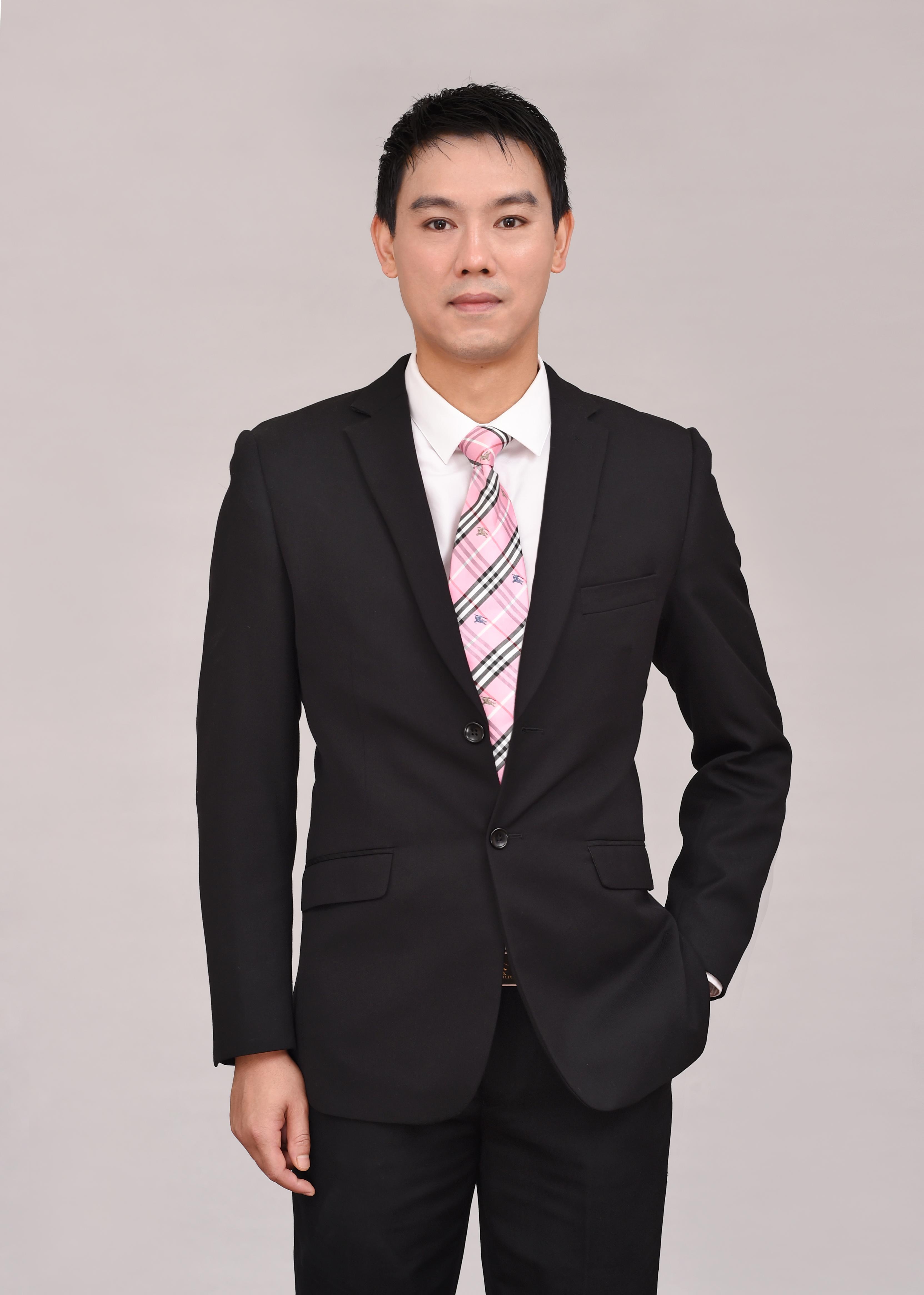 蒲晓华 视觉与舞美负责人