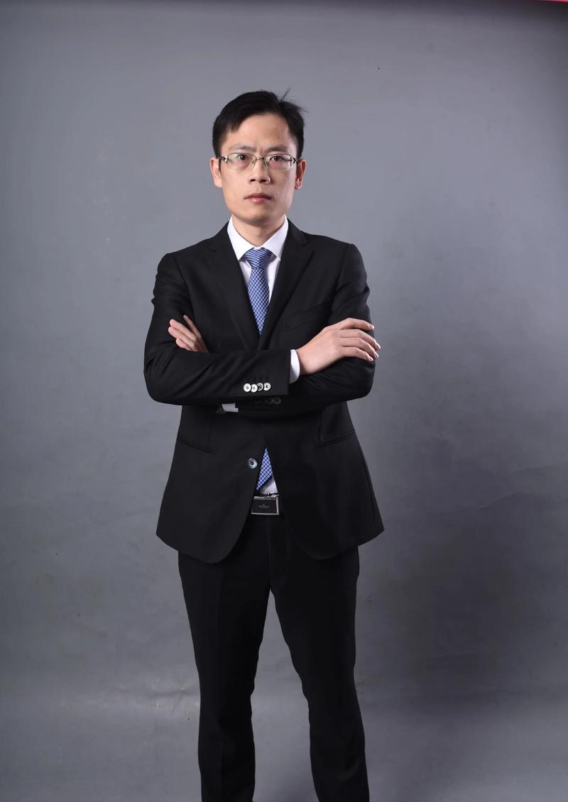 谢惠雯 联合创始人 & 首席运营官